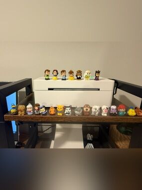 25 Disney Theme Vintage Squinkies!